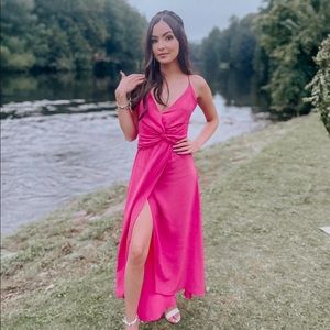 I’m selling this beautiful dress because I no longer use.